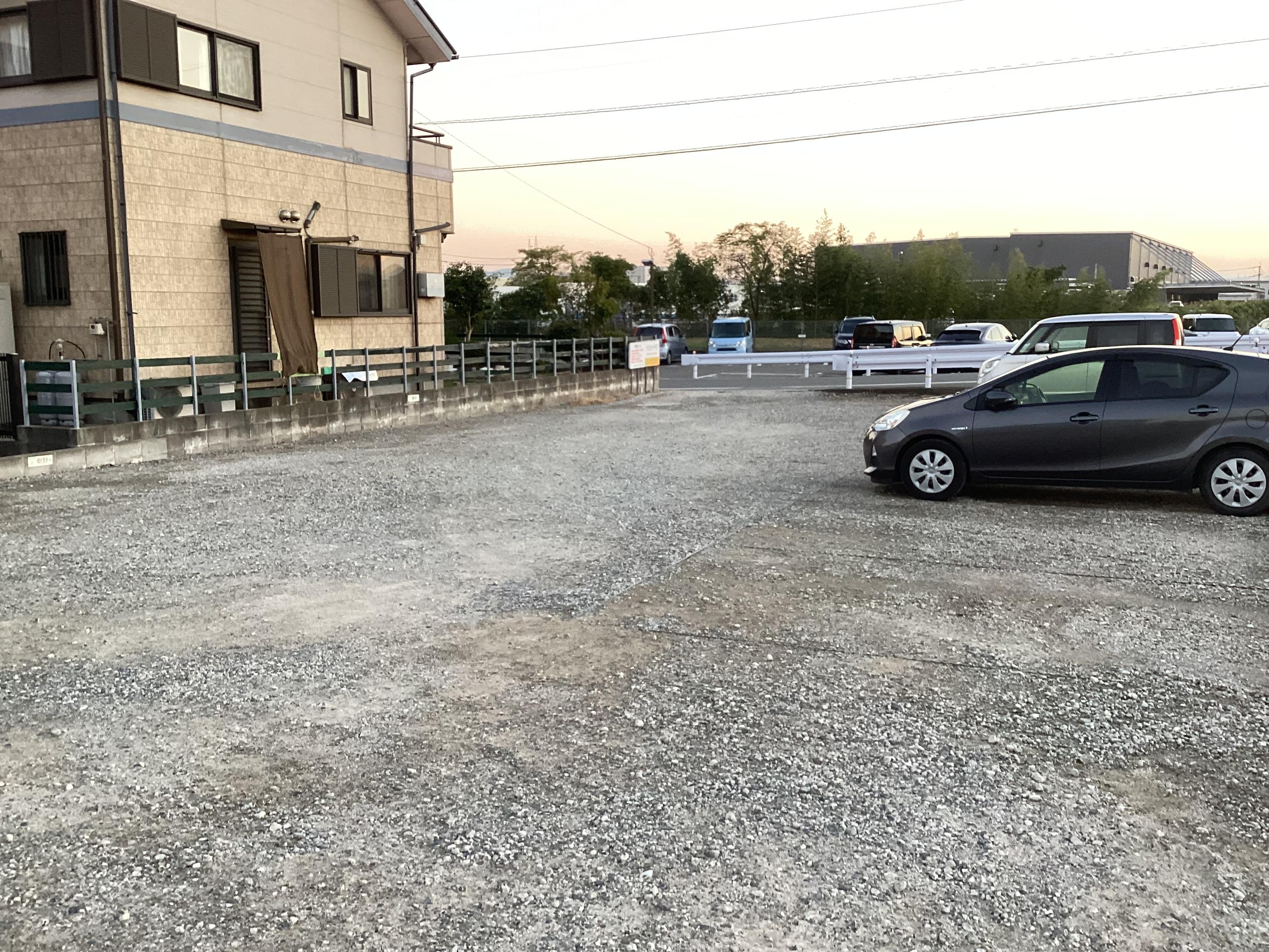 リージェンシーパーキングの外観・駐車場イメージ2枚目