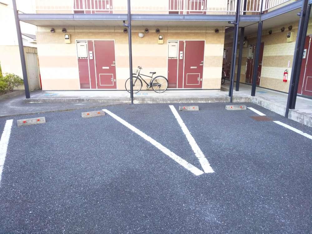 リュビ(24860)の外観・駐車場イメージ1枚目