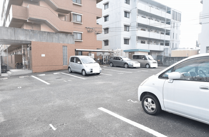 ﾌｧﾐｰﾕ博多南の外観・駐車場イメージ2枚目
