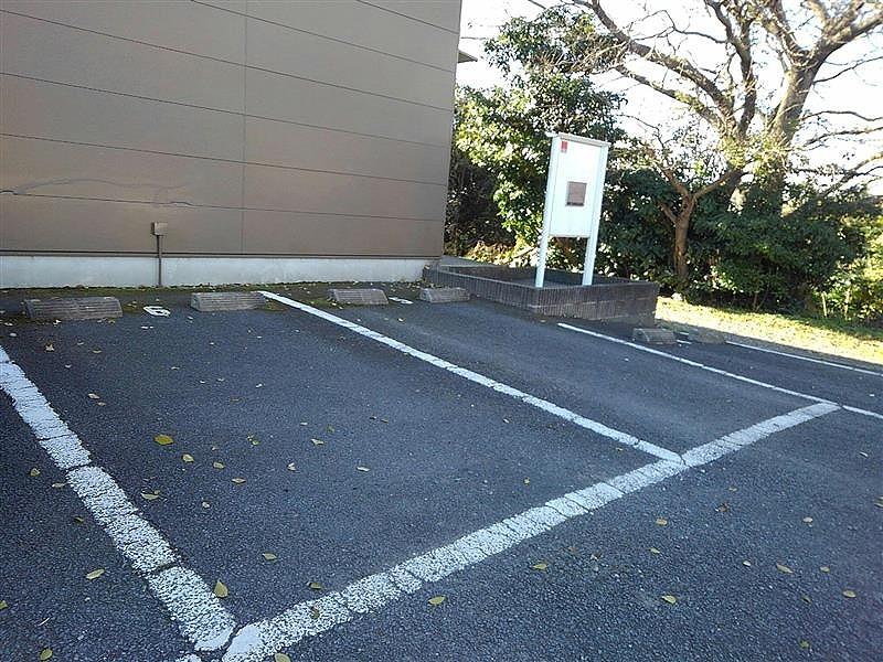 エスユー(21328)の外観・駐車場イメージ1枚目