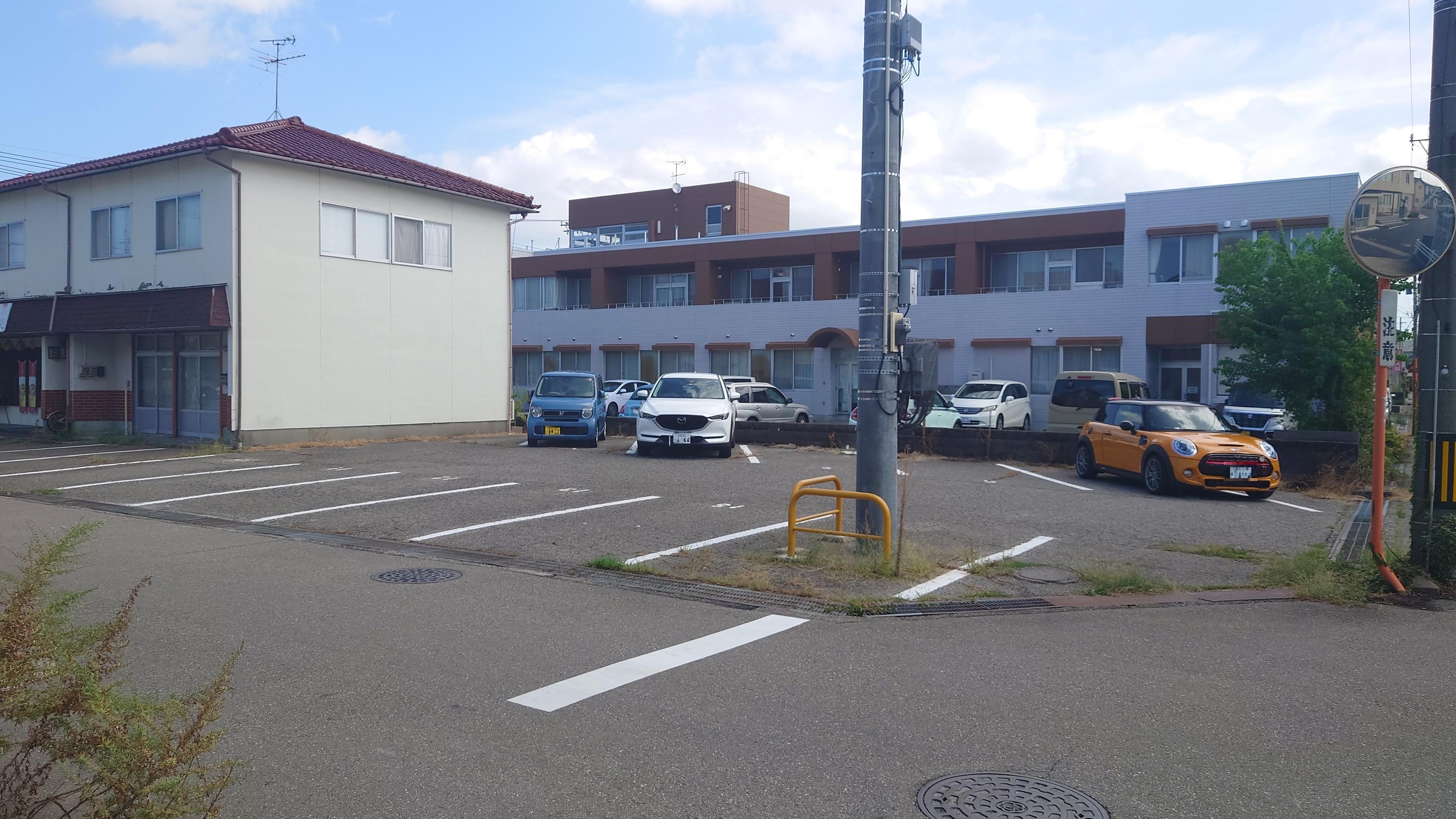 フジハウス駐車場の外観・駐車場イメージ1枚目