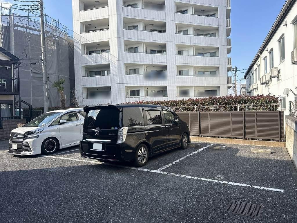 ラーク(28646)の外観・駐車場イメージ2枚目