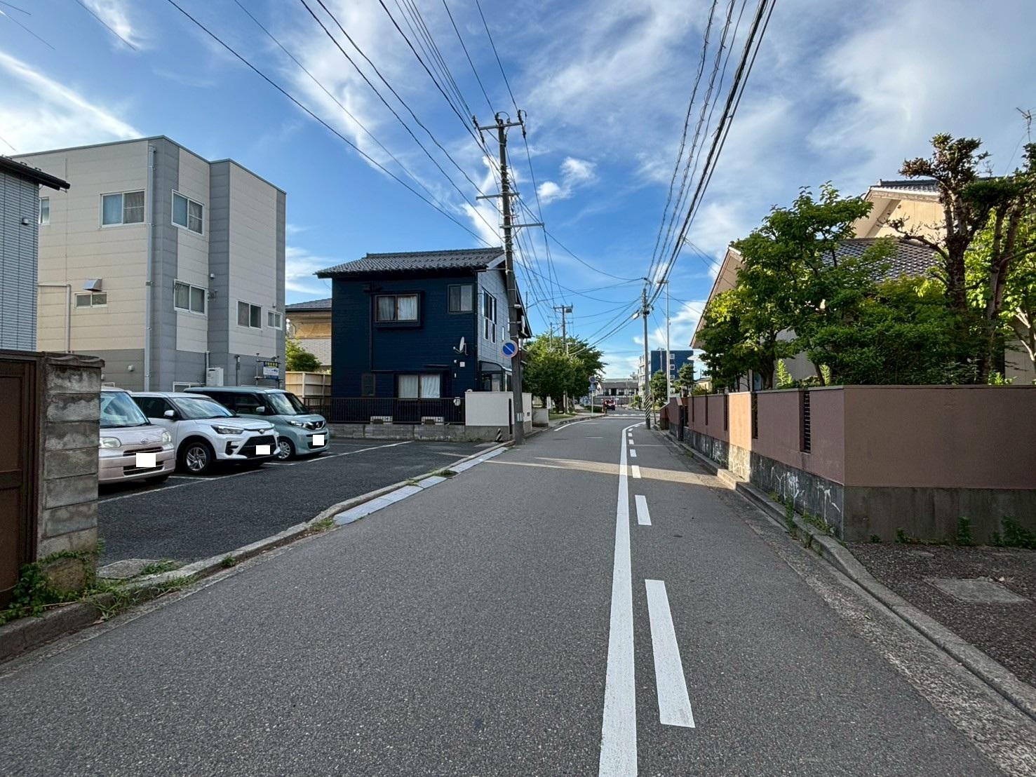 さくらパーキングの外観・駐車場イメージ2枚目
