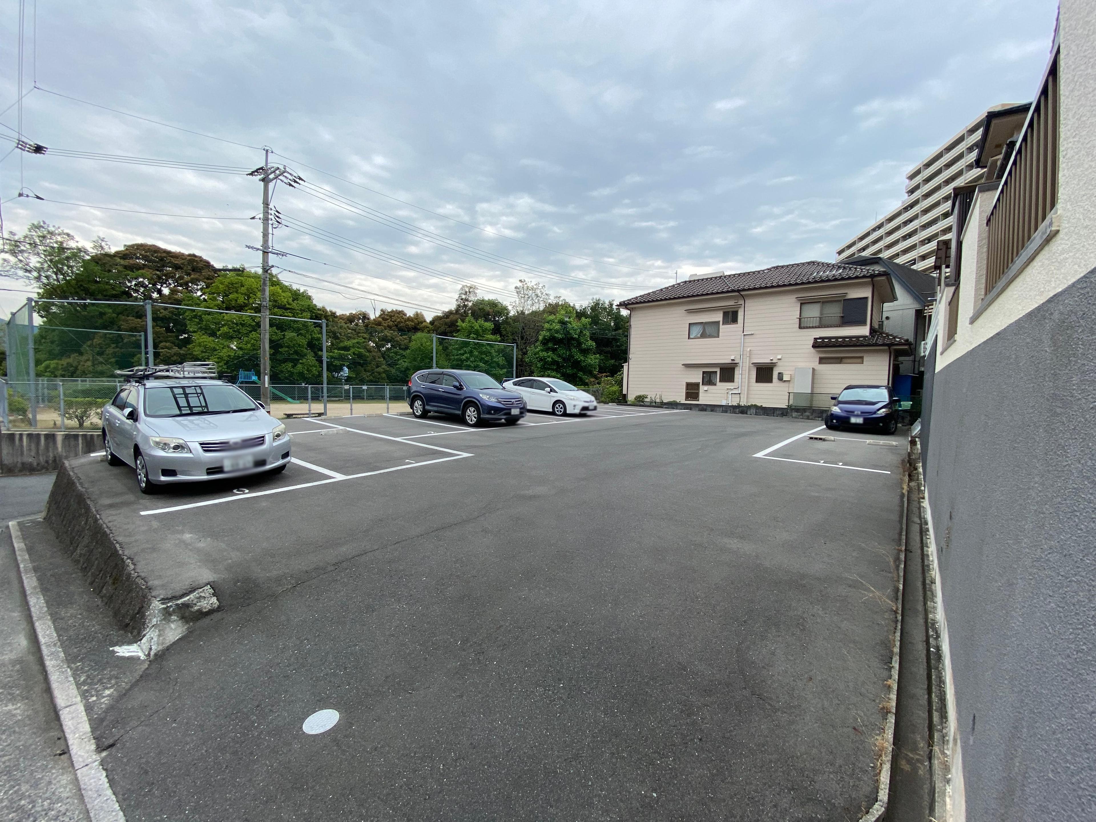 矢野ガレージの外観・駐車場イメージ2枚目
