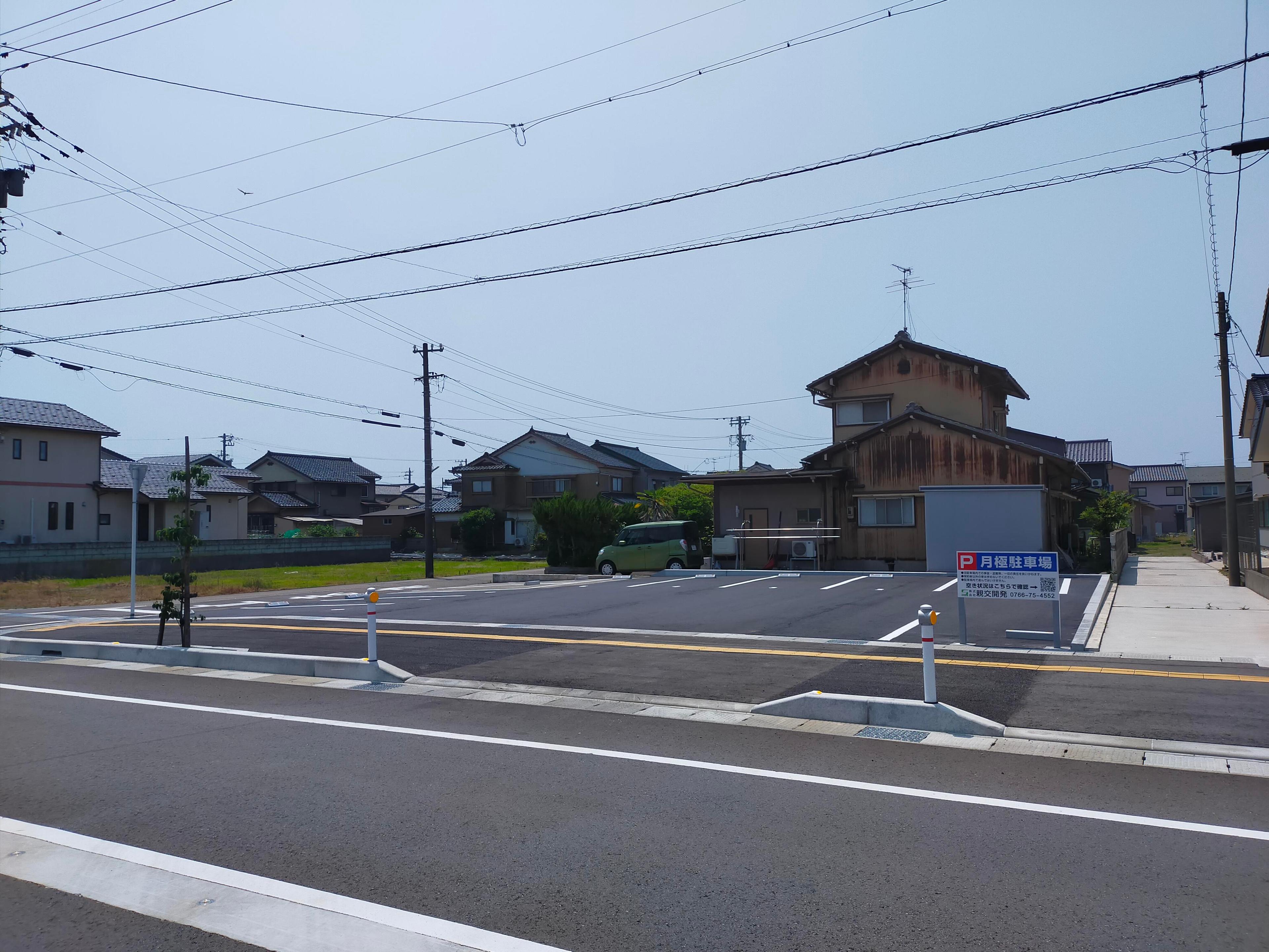 越中大門くるみ駐車場の外観・駐車場イメージ1枚目