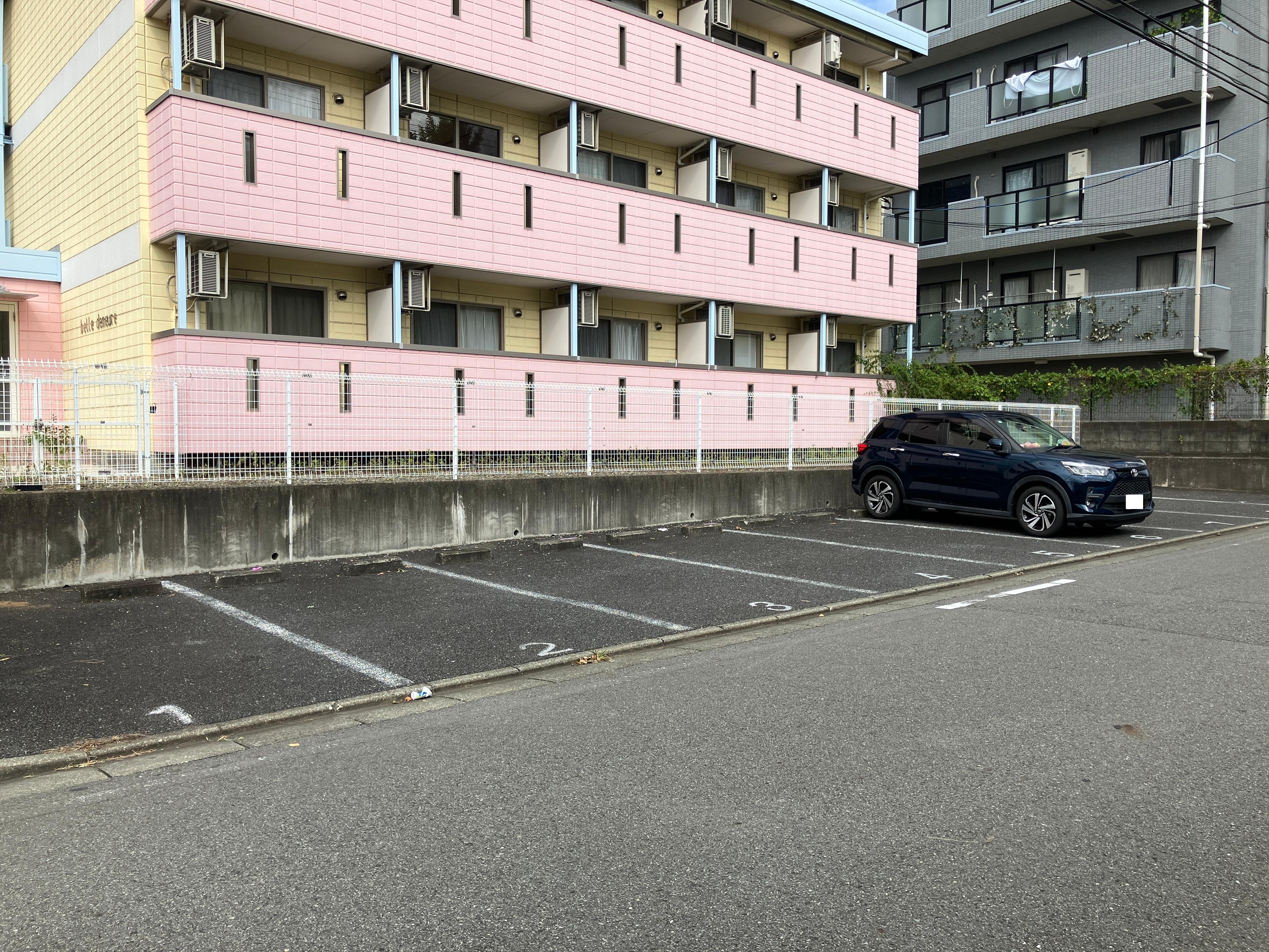 ヴェルドミール駐車場（名瀬町）の外観・駐車場イメージ1枚目