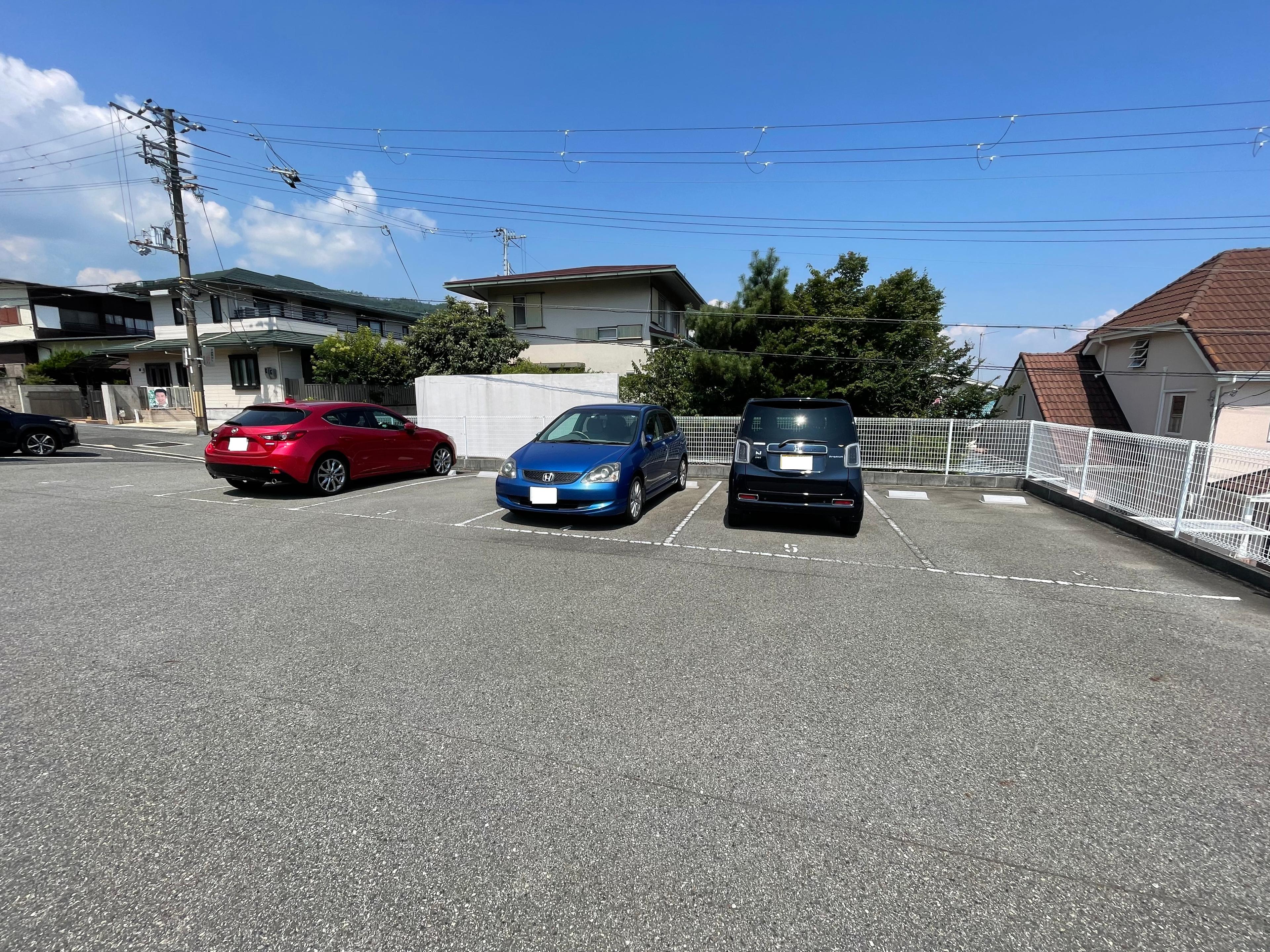 ヒルサイド駐車場の外観・駐車場イメージ2枚目