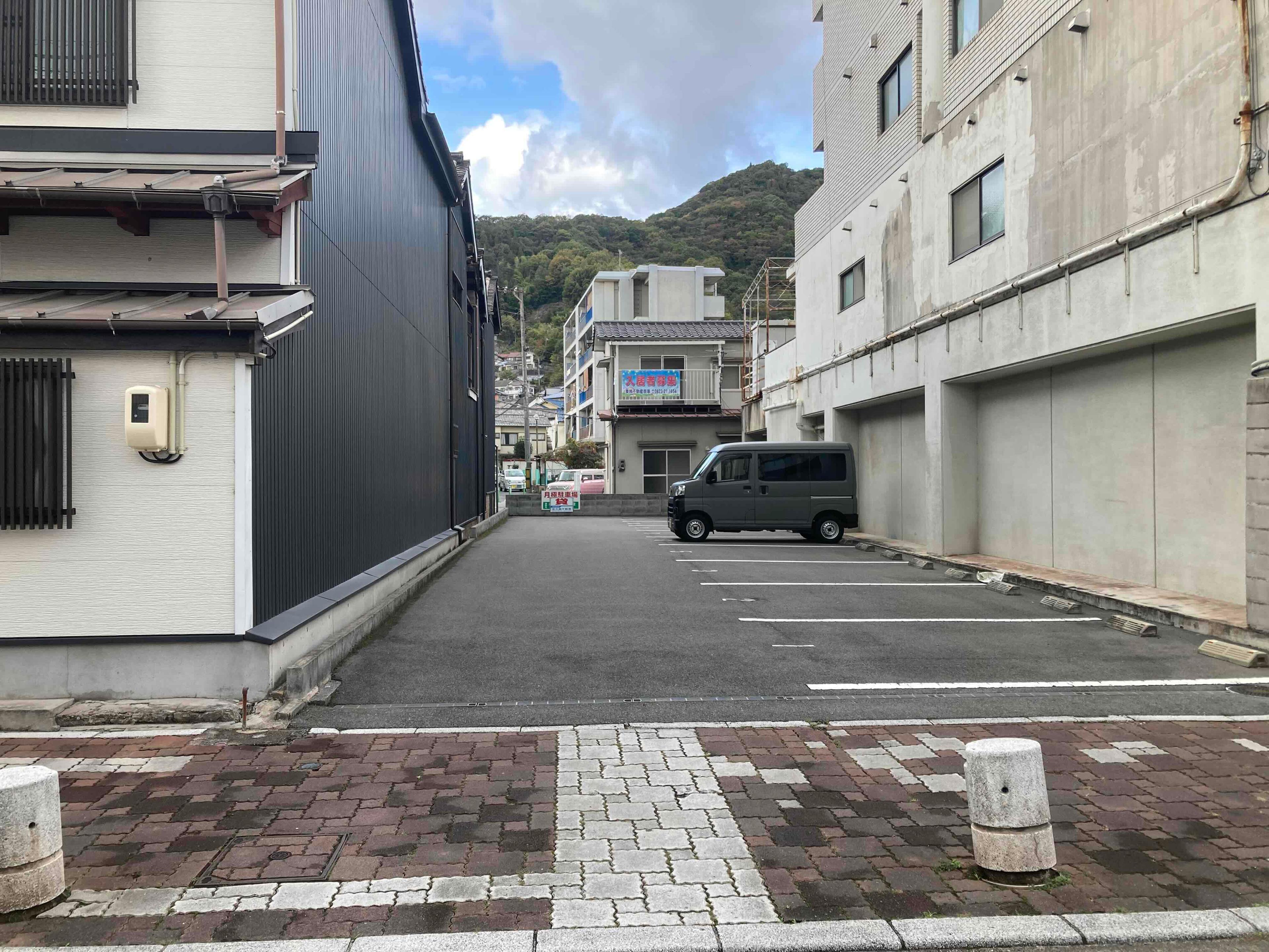 三条　休場駐車場の外観・駐車場イメージ1枚目