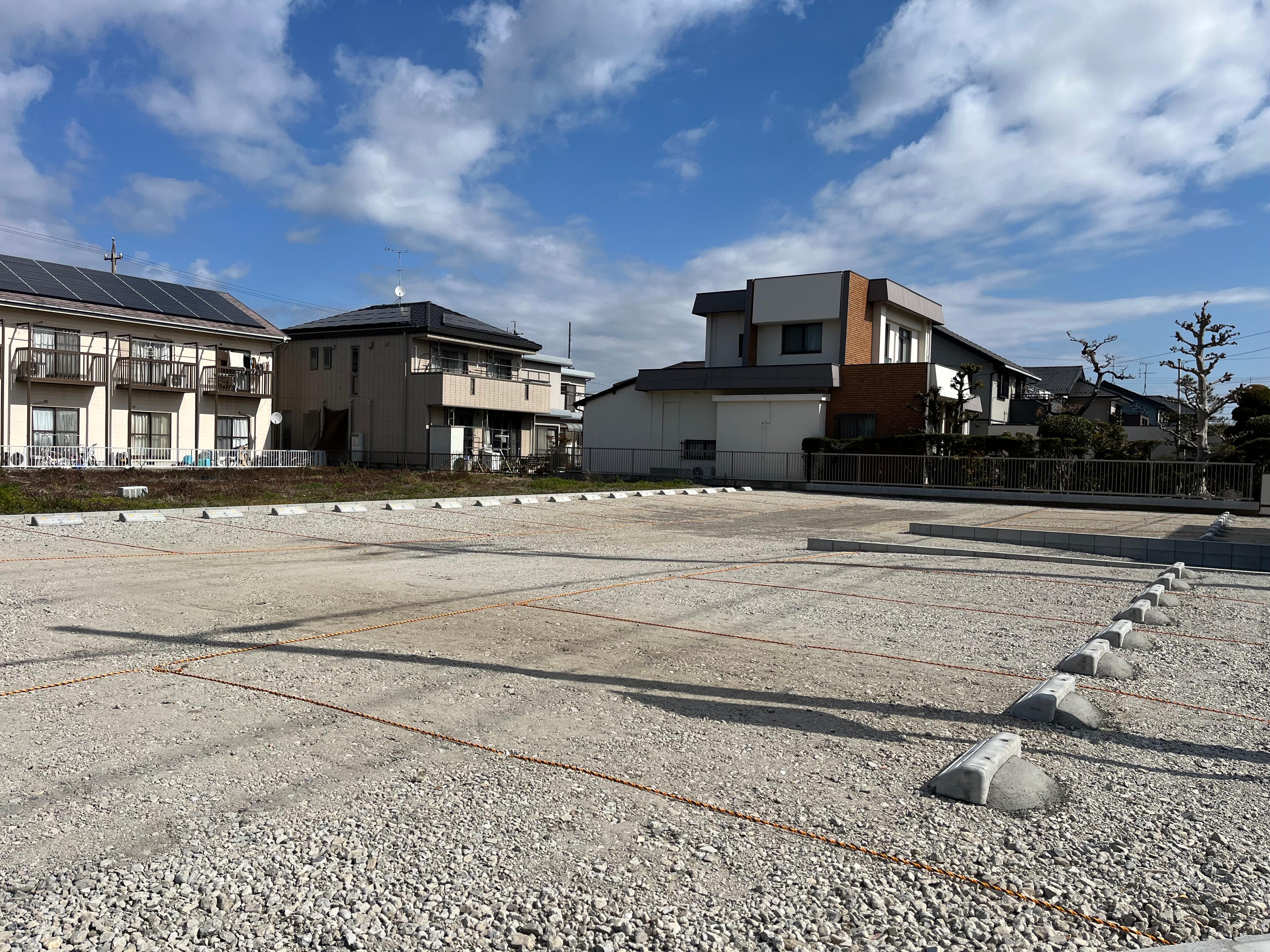 岩倉-410の外観・駐車場イメージ1枚目