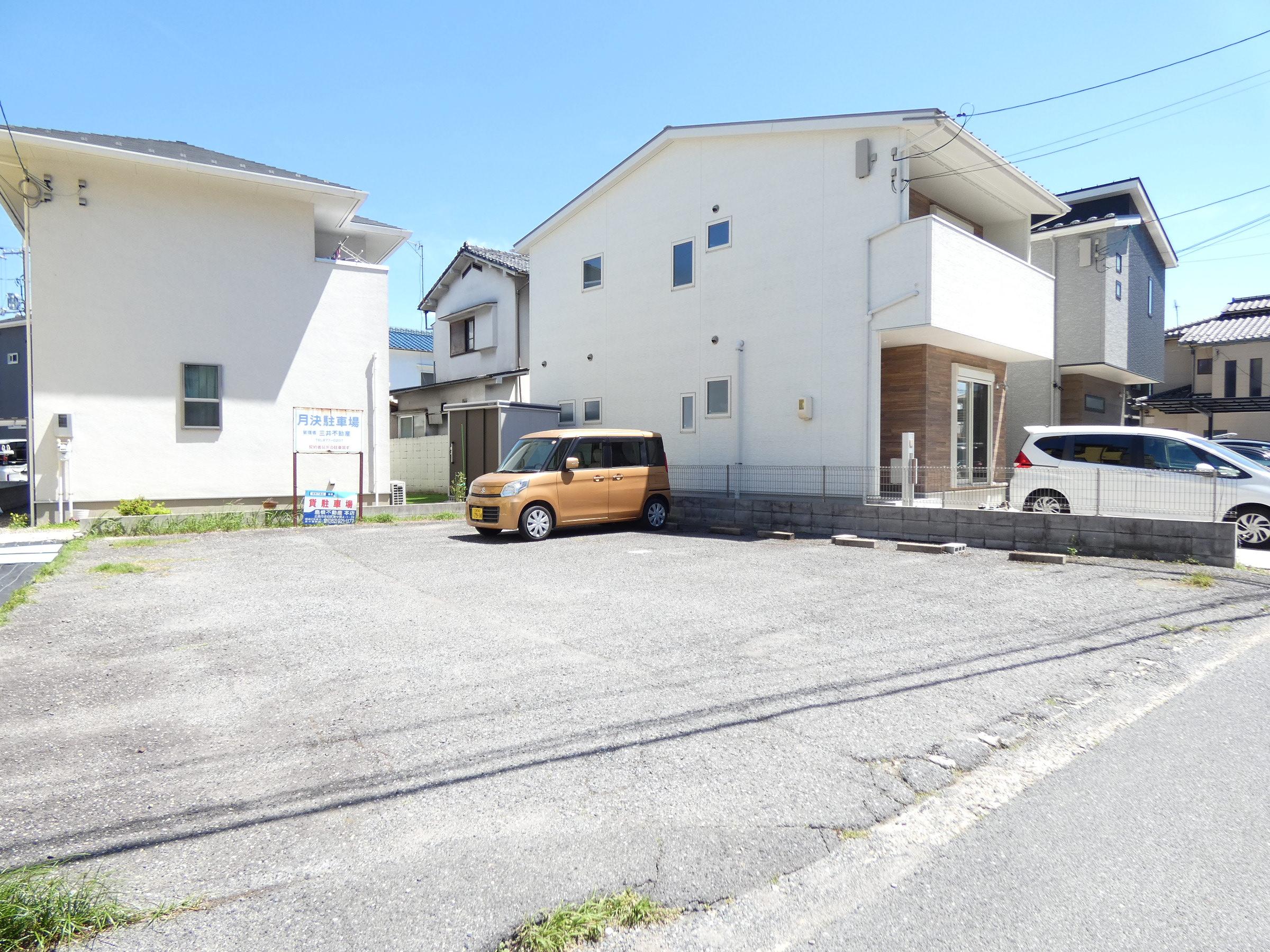 片山駐車場の外観・駐車場イメージ3枚目