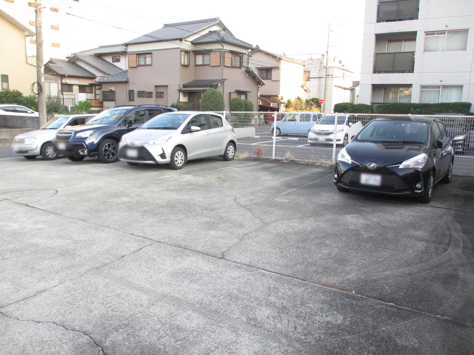 川端町三丁目駐車場の外観・駐車場イメージ2枚目