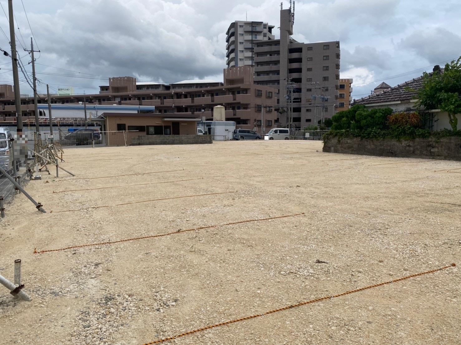 国場第２パーキングの外観・駐車場イメージ3枚目