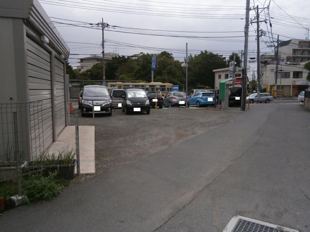 内山月極駐車場の外観・駐車場イメージ3枚目