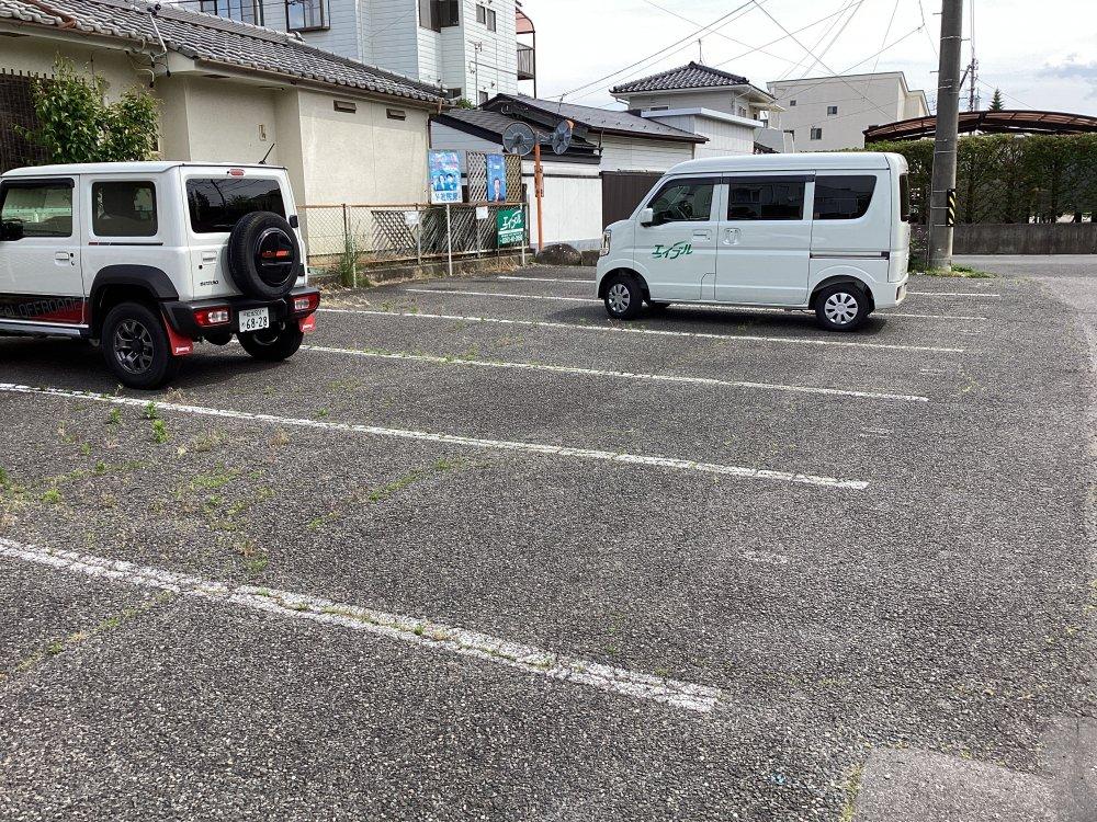 中島様駐車場の外観・駐車場イメージ2枚目