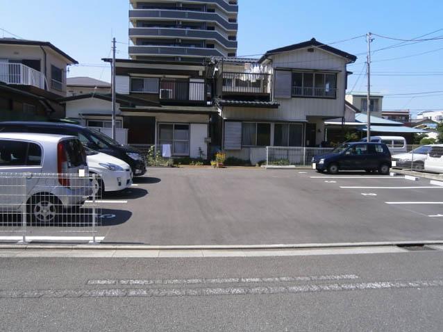 老松パーキングの外観・駐車場イメージ2枚目