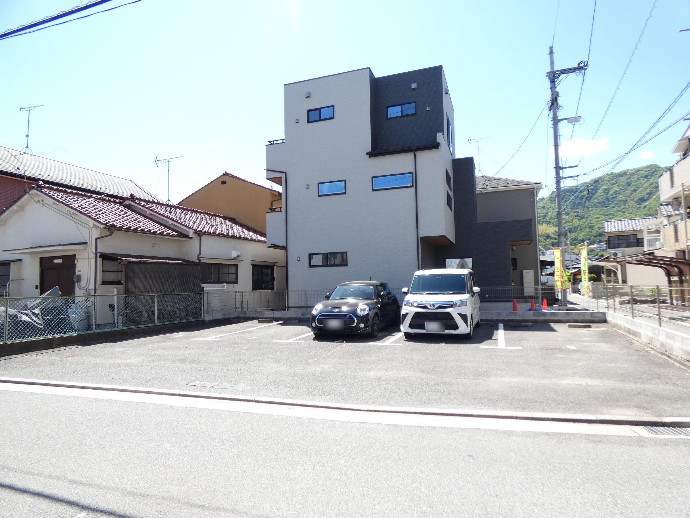 森田ガレージの外観・駐車場イメージ1枚目