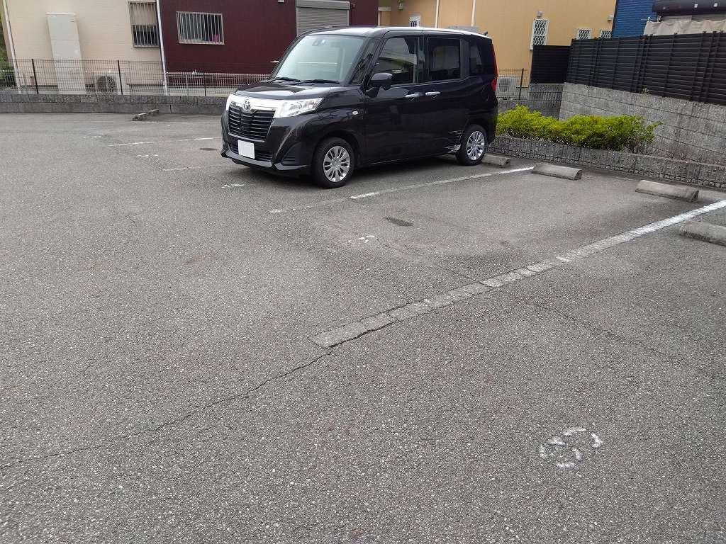 ハピネス１８(28136)の外観・駐車場イメージ3枚目