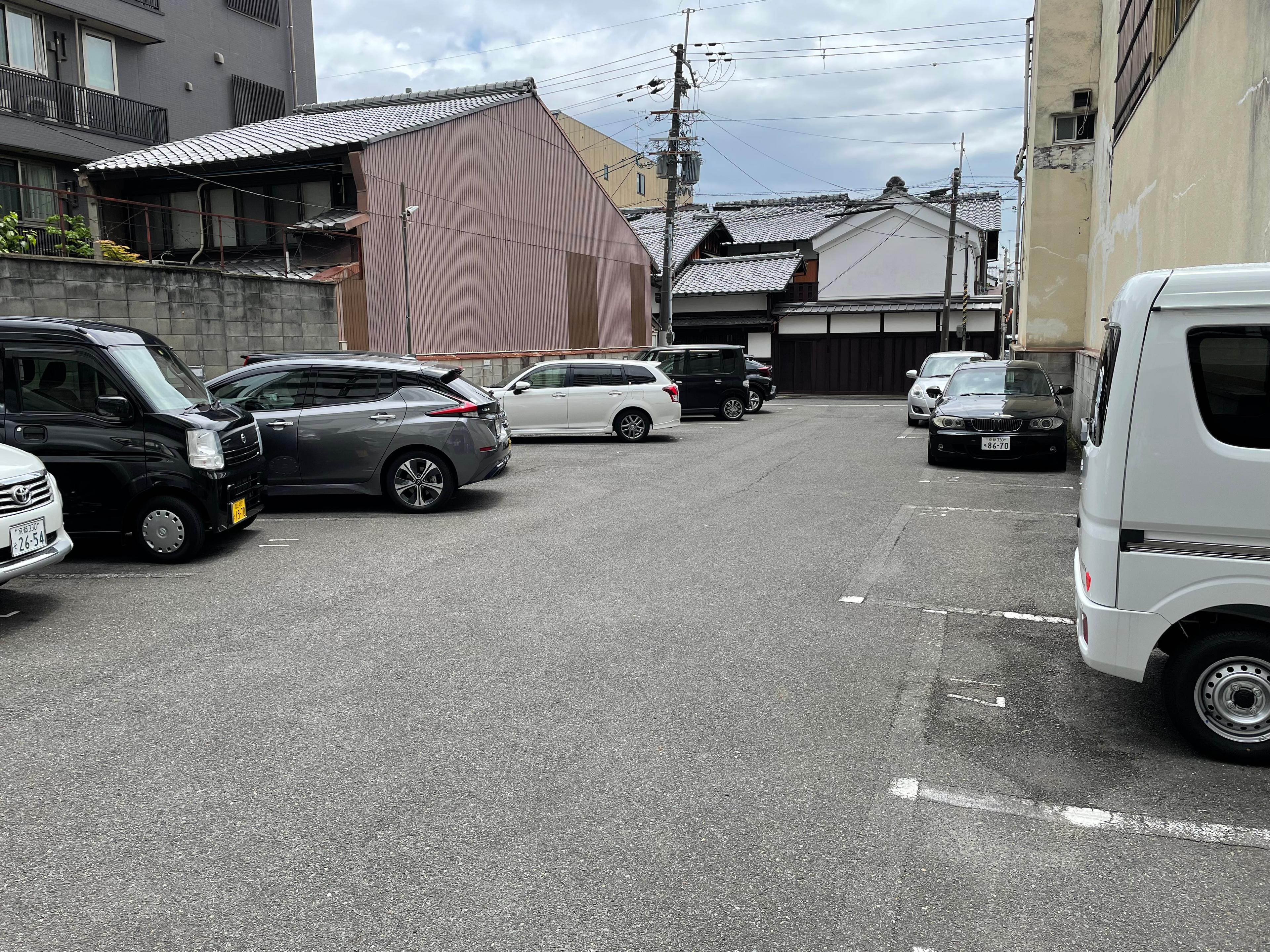 横大宮町ガレージの外観・駐車場イメージ3枚目