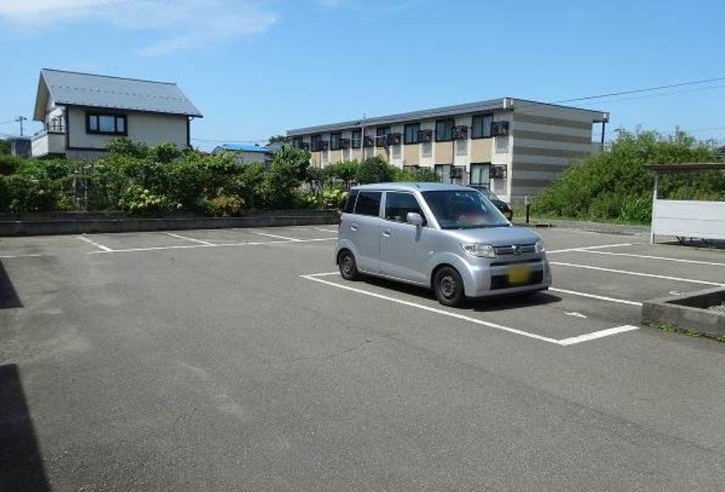 飯島Ⅱ(20962)の外観・駐車場イメージ1枚目
