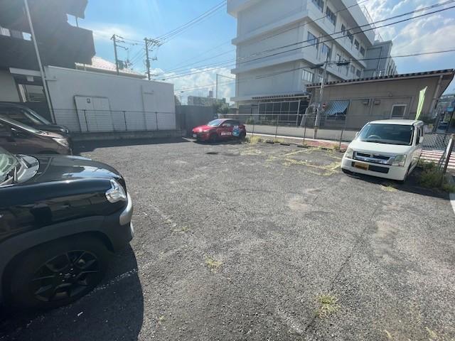 前田ガレージ庚午中１丁目の外観・駐車場イメージ3枚目