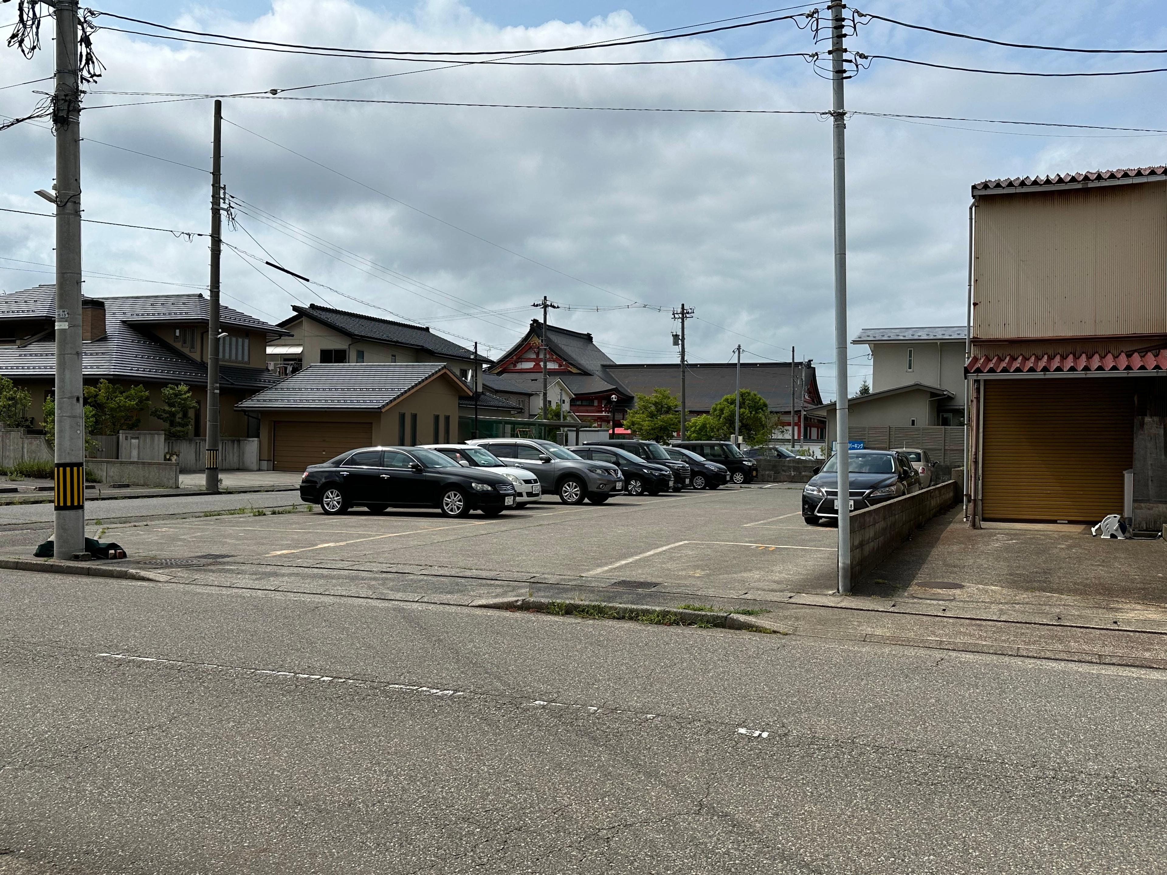 黒川パーキングの外観・駐車場イメージ2枚目