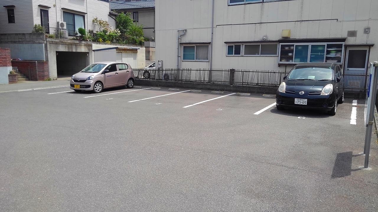 真砂１丁目ガレージの外観・駐車場イメージ3枚目