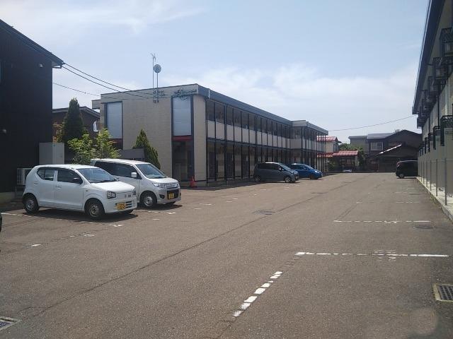 ｆｅｌｉｃｅⅡ(31070)の外観・駐車場イメージ1枚目
