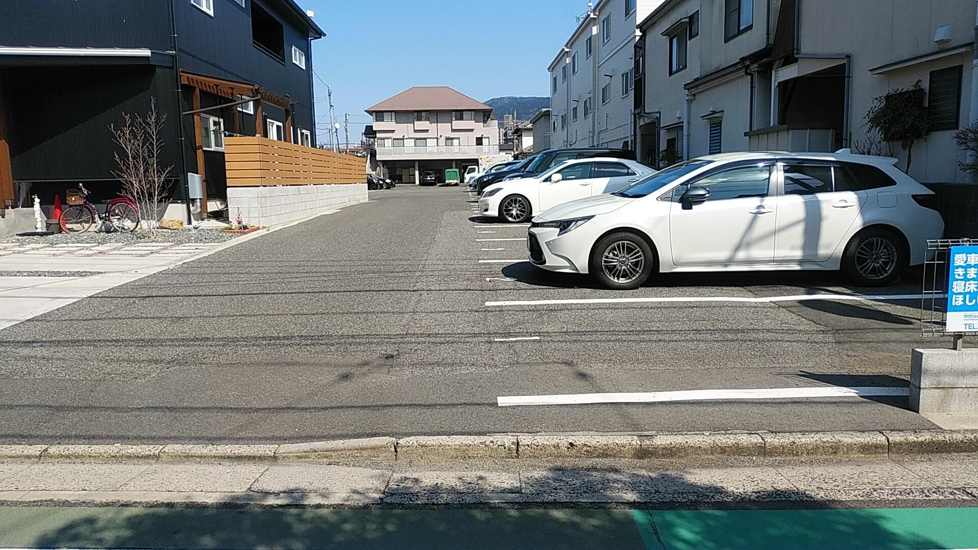 小沢ガレージ（大正町）の外観・駐車場イメージ1枚目