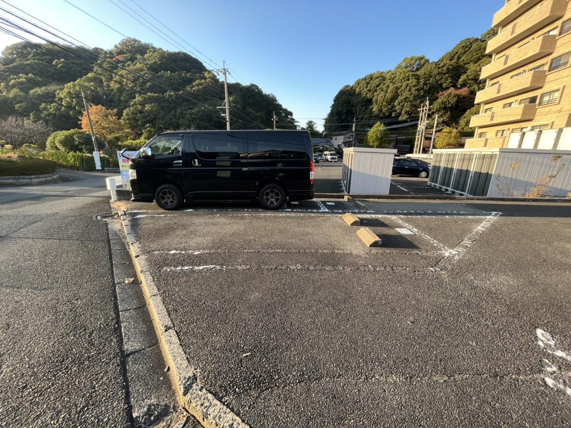 駐車場画像2枚目