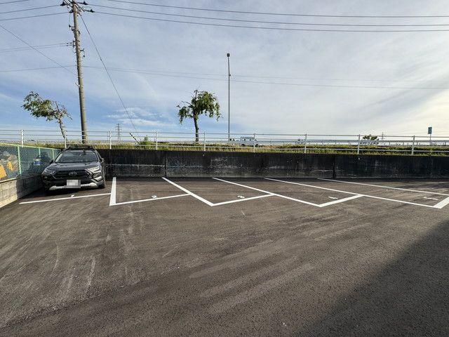 出雲町１１４月極駐車場の外観・駐車場イメージ1枚目