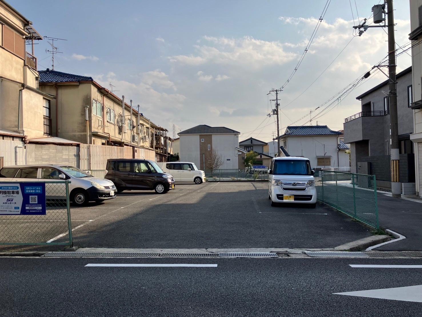 津田西町ガレージの外観・駐車場イメージ1枚目