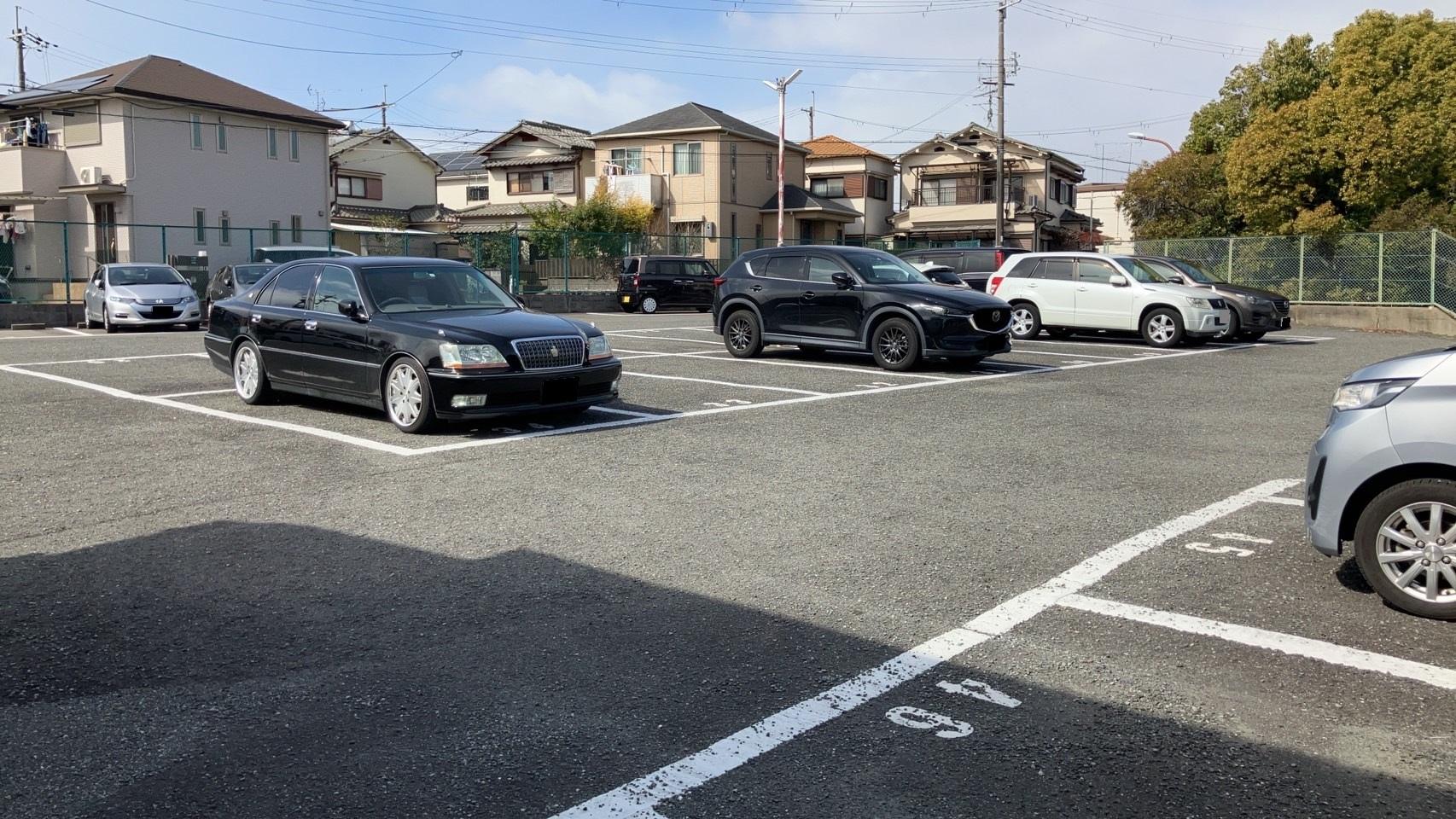 招提道駐車場の外観・駐車場イメージ2枚目