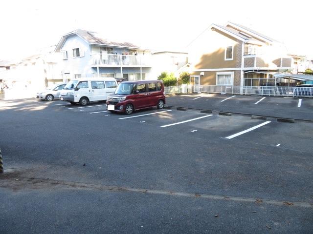 坂口パーキングの外観・駐車場イメージ2枚目