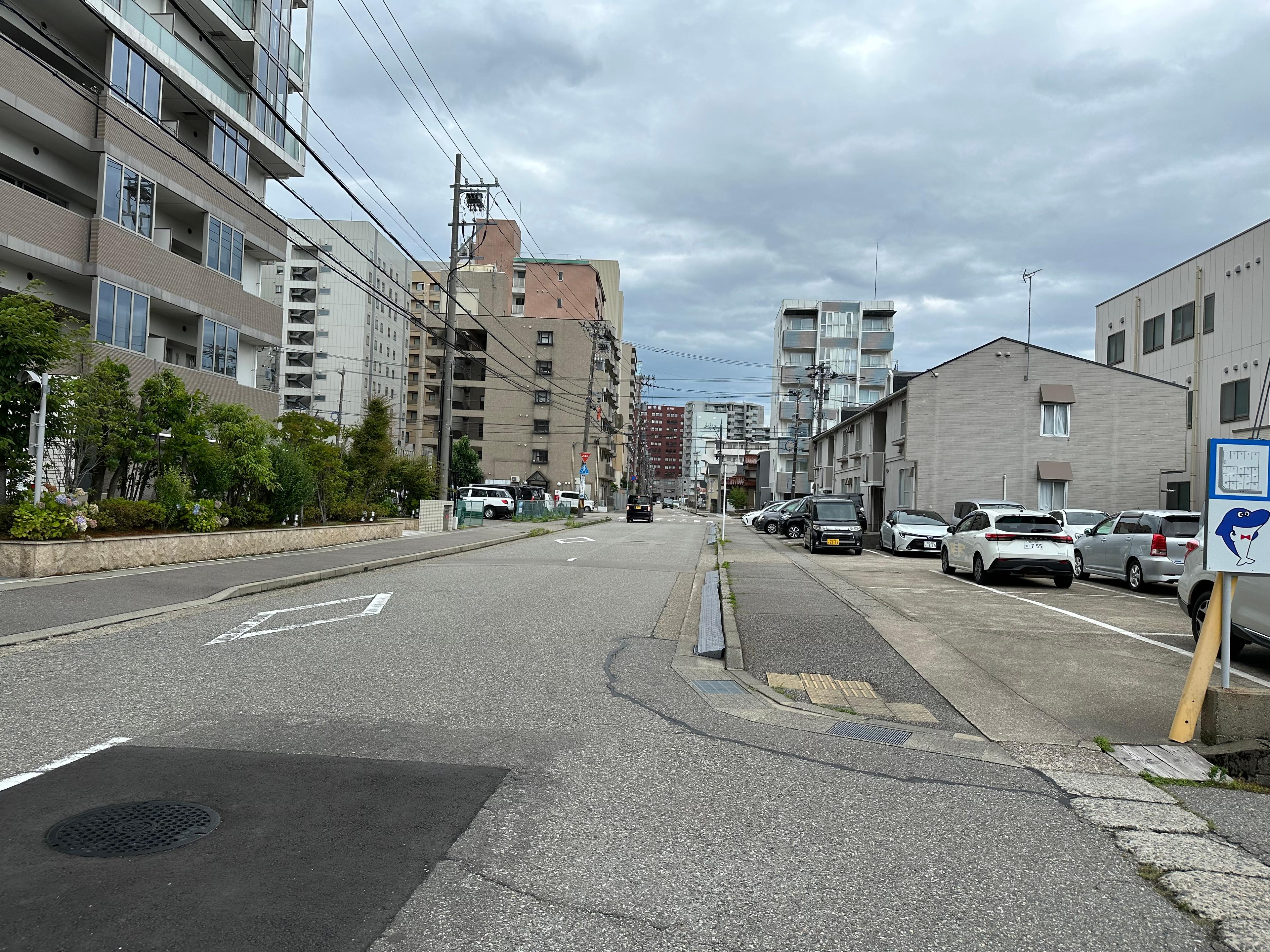 駅西ロイヤルパーキングの外観・駐車場イメージ3枚目