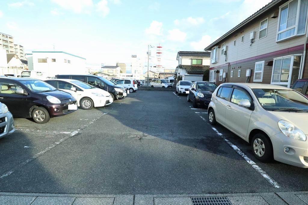 富安1丁目119駐車場の外観・駐車場イメージ1枚目