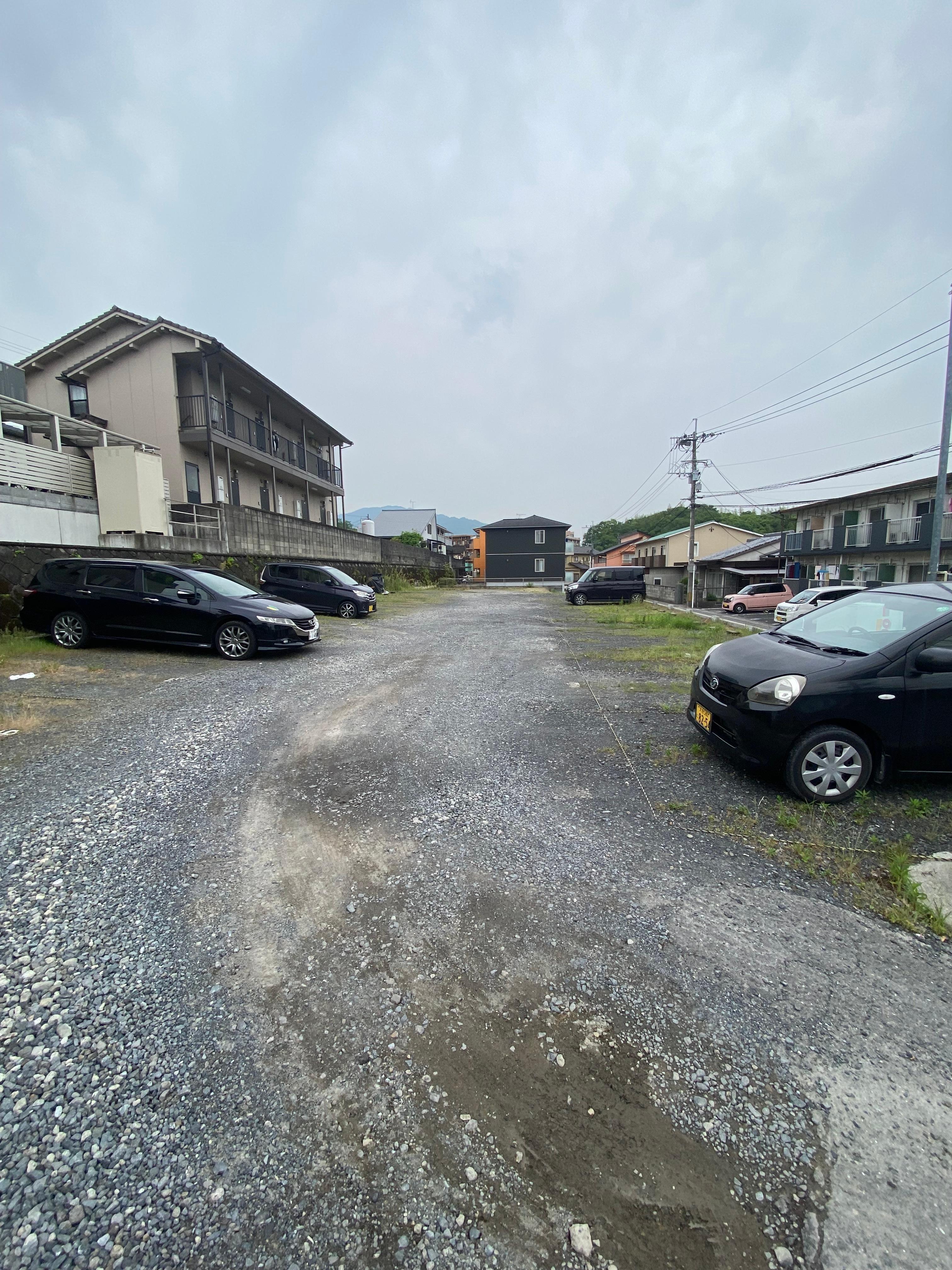 和泉屋月極駐車場の外観・駐車場イメージ1枚目