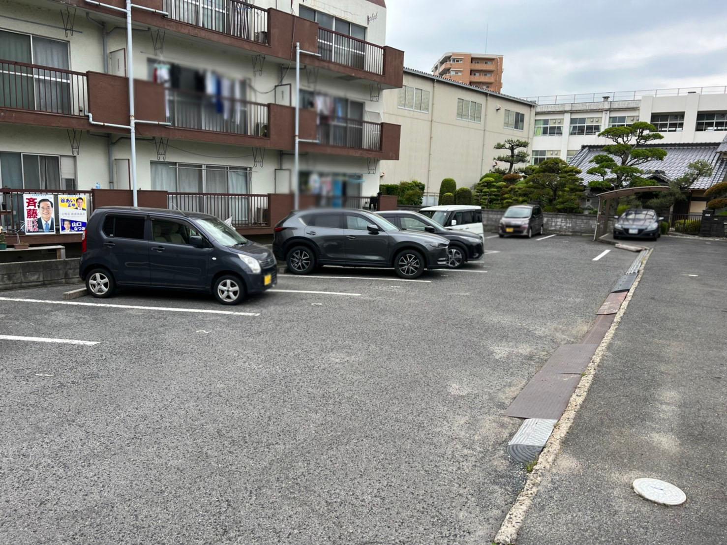 福地ガレージの外観・駐車場イメージ3枚目