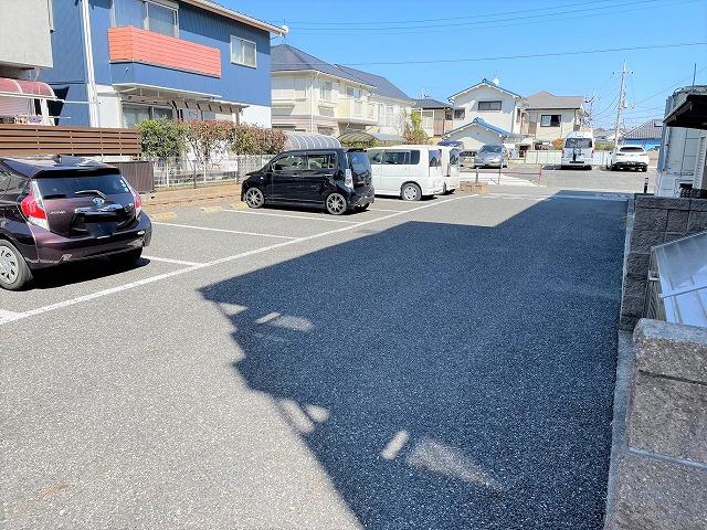 エスト逆井(36590)の外観・駐車場イメージ1枚目