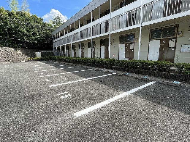 ロフォス(13375)の外観・駐車場イメージ1枚目