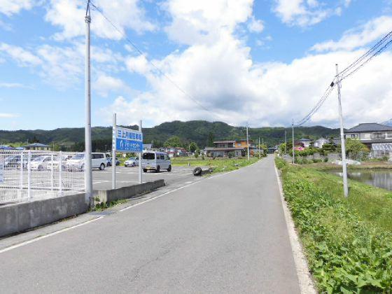 三上月極駐車場の外観・駐車場イメージ3枚目