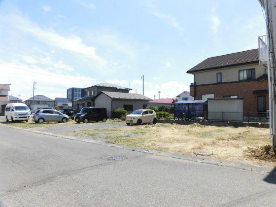 メゾン津志田月極駐車場の外観・駐車場イメージ1枚目