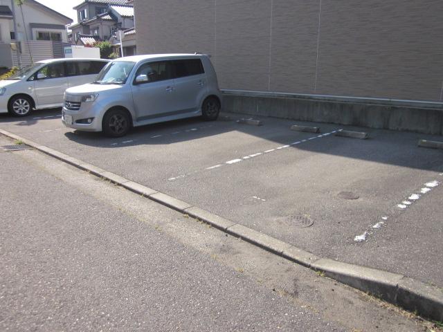 ウエスト　ドリーム(40293)の外観・駐車場イメージ1枚目