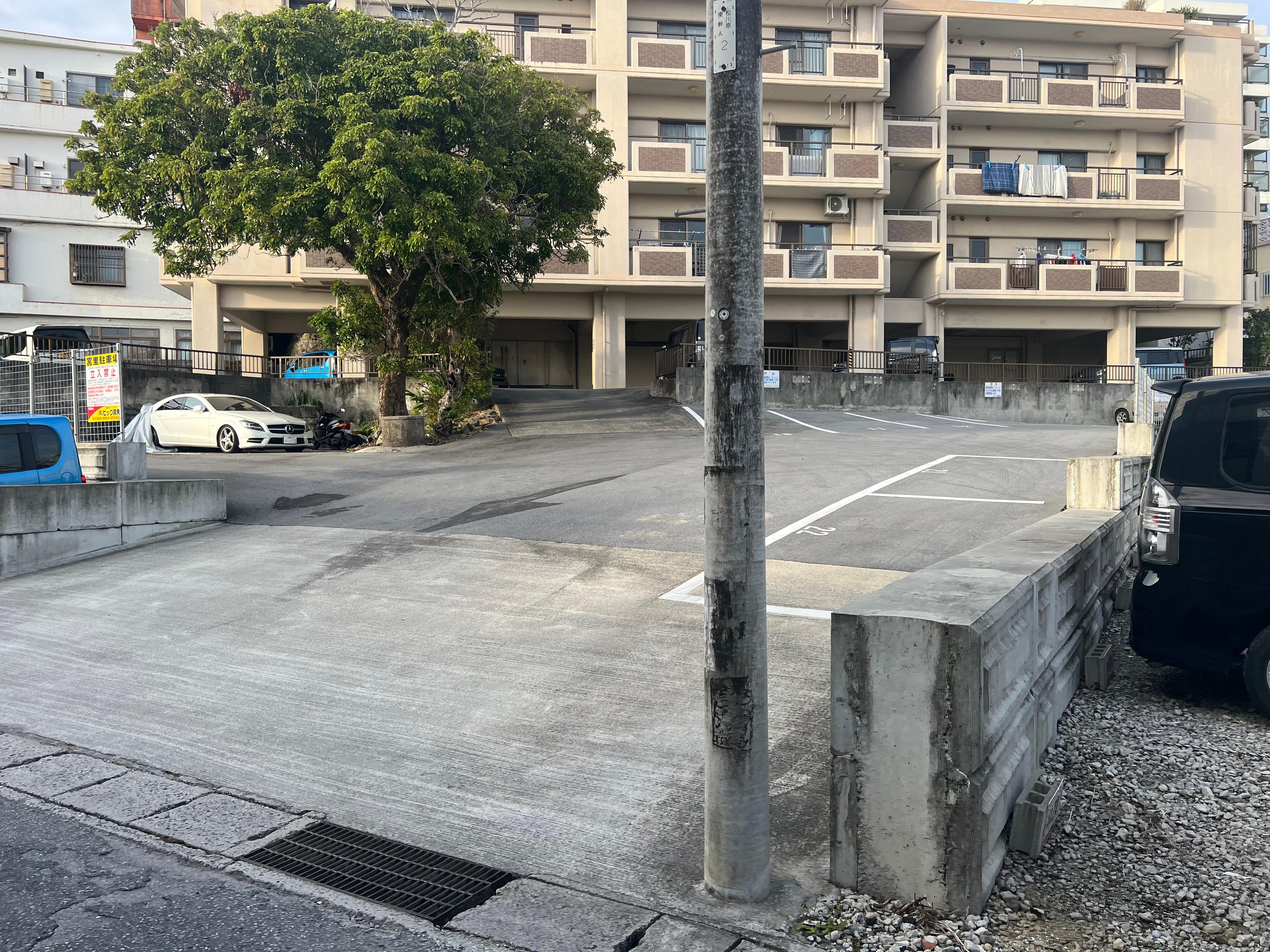宮里駐車場の外観・駐車場イメージ2枚目