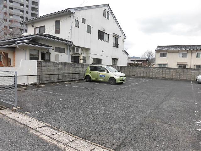 松井駐車場（西川津）の外観・駐車場イメージ1枚目