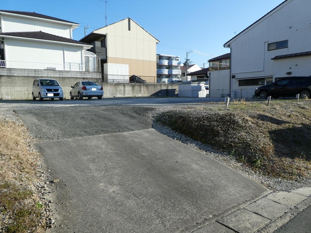 佐鳴台２丁目駐車場の外観・駐車場イメージ2枚目