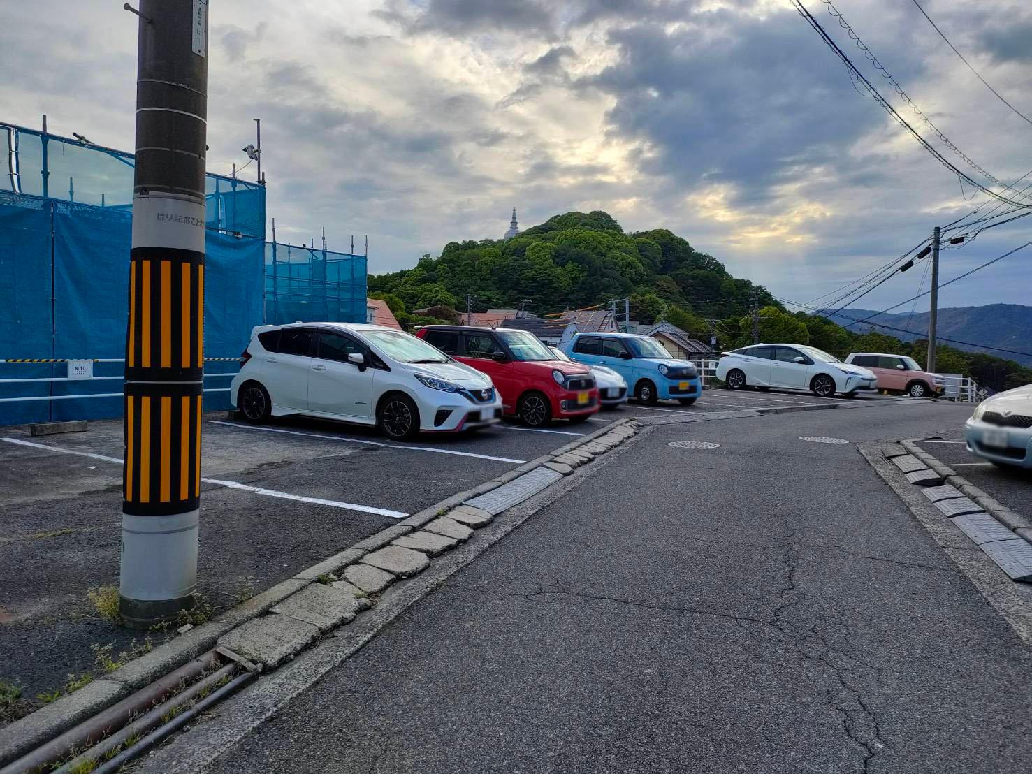 山根町パーキングの外観・駐車場イメージ2枚目