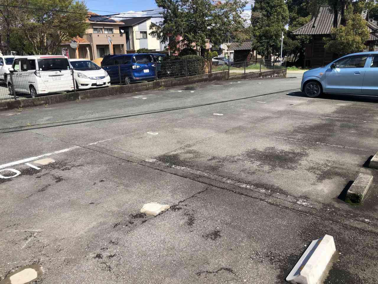 ＫＵＲＯＩＳＨＩ(10917)の外観・駐車場イメージ1枚目
