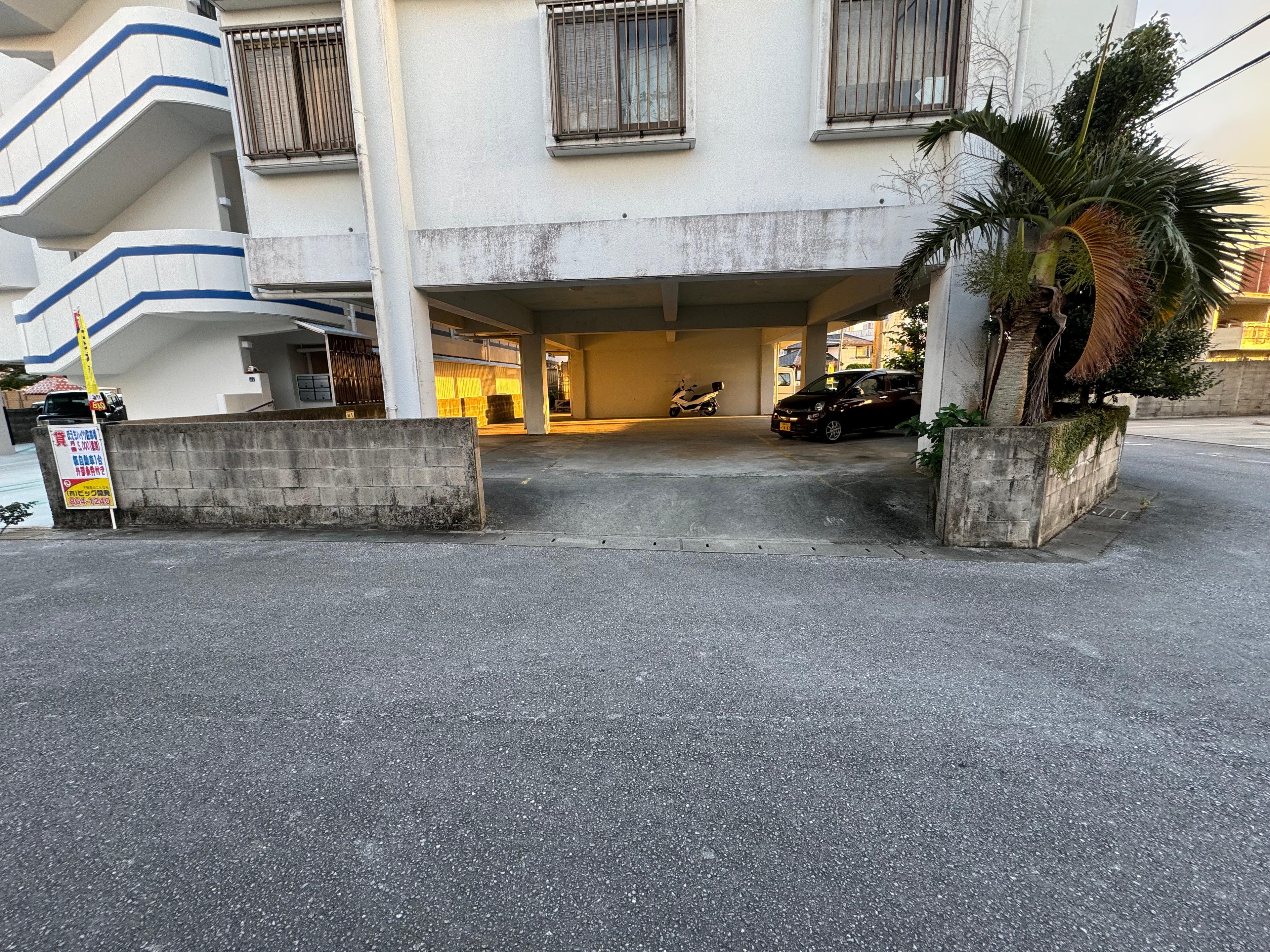 ほえもハイツの外観・駐車場イメージ1枚目