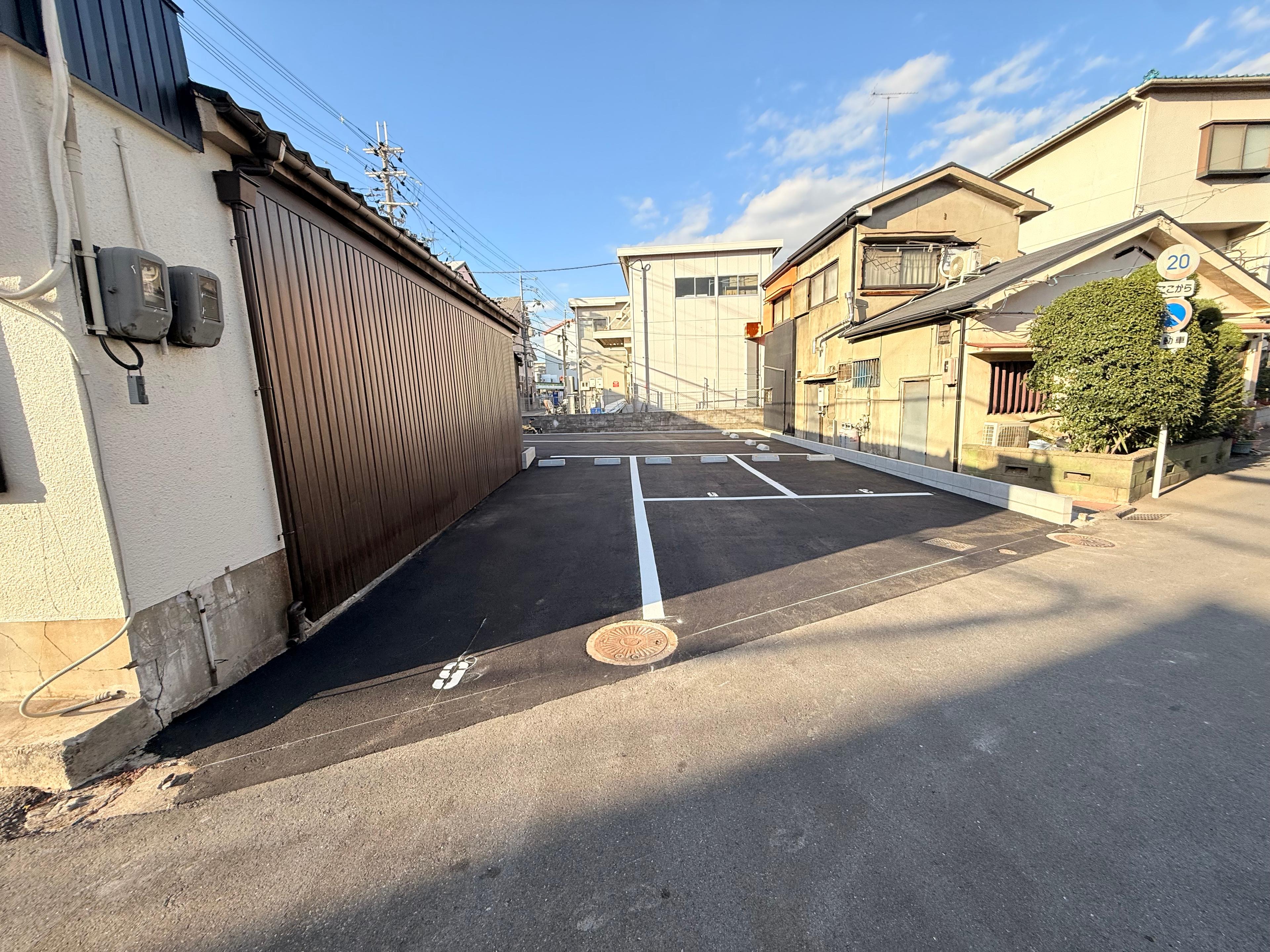 楠町モータープールの外観・駐車場イメージ3枚目