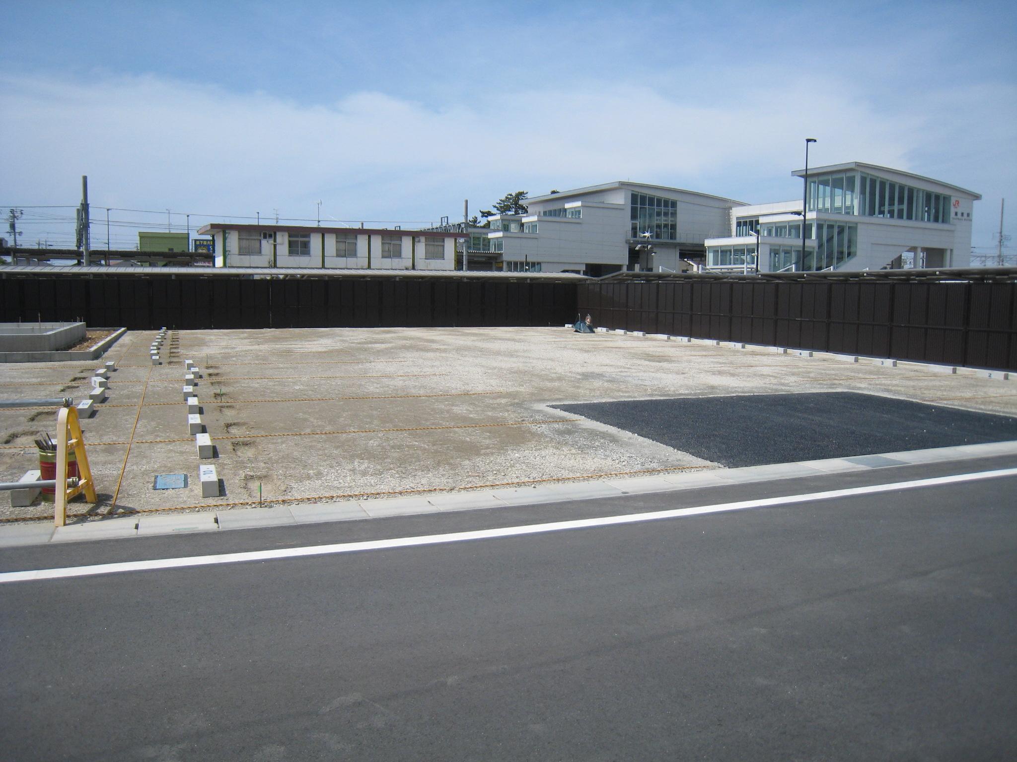 高塚町5144の外観・駐車場イメージ2枚目